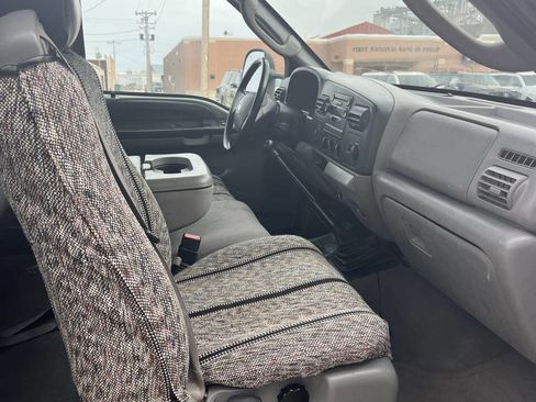 Used 2006 Ford F350 XLT image 5