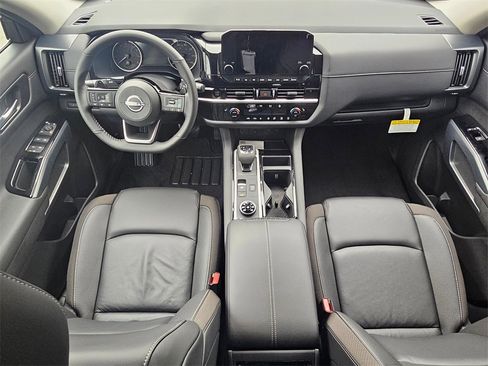 New 2025 Nissan Pathfinder SL w/ Lighting Package (N92) image 14