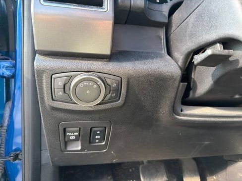 Used 2018 Ford F150 XLT w/ Equipment Group 302A Luxury AWD/4WD image 22