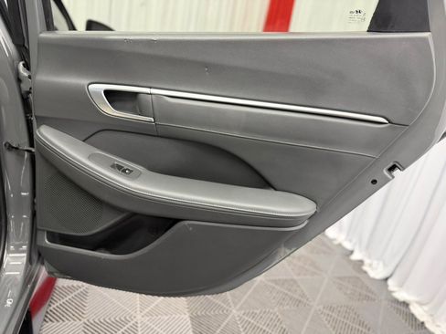 Used 2021 Hyundai Sonata Limited FWD image 19