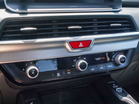 Used 2021 Kia Telluride S AWD/4WD image 19