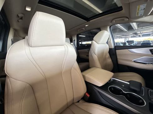 Used 2023 Acura MDX image 27