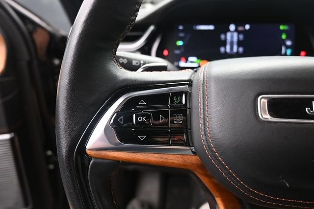 Used 2022 Jeep Grand Cherokee Summit AWD/4WD image 20