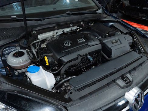 Used 2015 Volkswagen Golf R 4-Door AWD/4WD image 52