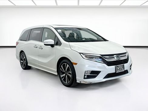 Used 2019 Honda Odyssey Elite image 3