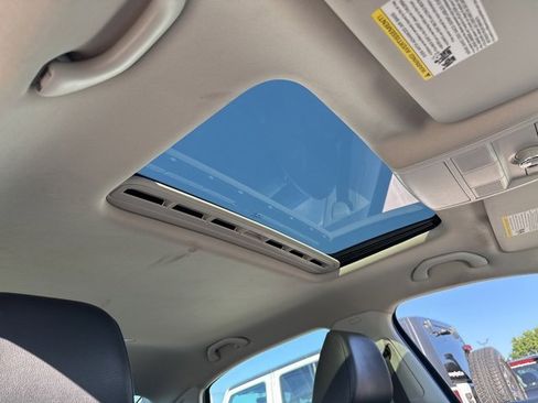 Used 2019 Volkswagen Passat 2.0T Wolfsburg image 8