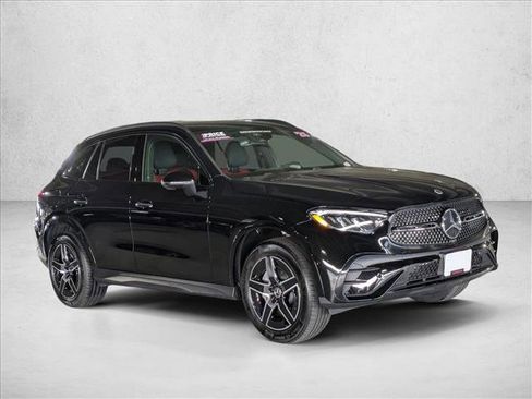 Certified 2025 Mercedes-Benz GLC 300 image 6