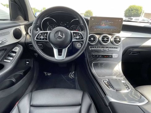 Used 2022 Mercedes-Benz GLC 300 4MATIC image 17