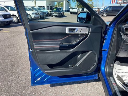 Certified 2022 Ford Explorer ST-Line w/ Class IV Trailer Tow Package image 8