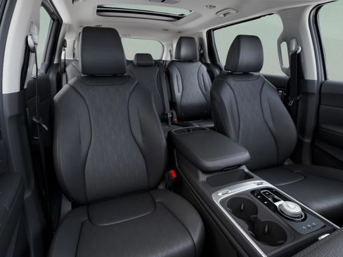 New 2026 Kia Carnival SX FWD image 11