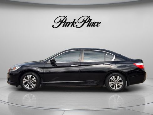 Used 2015 Honda Accord LX image 2