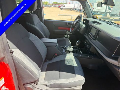 Used 2022 Ford Bronco 2-Door AWD/4WD image 9