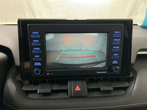 Used 2021 Toyota RAV4 LE AWD/4WD image 23