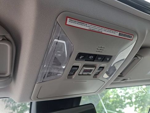 Used 2019 Toyota RAV4 Limited FWD image 26
