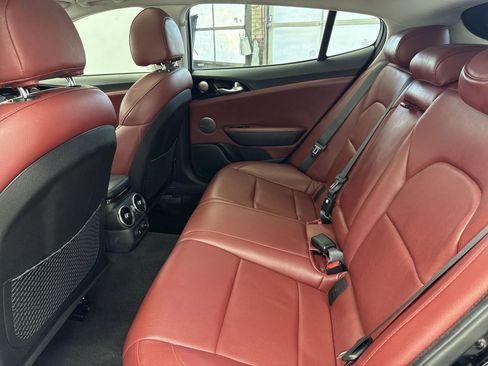 Used 2018 Kia Stinger Premium image 30