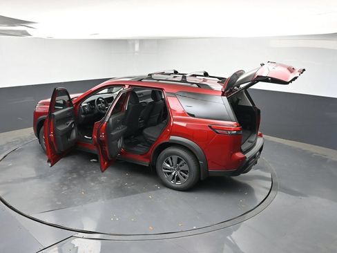 New 2026 Nissan Pathfinder SV w/ SV Premium Package FWD image 45