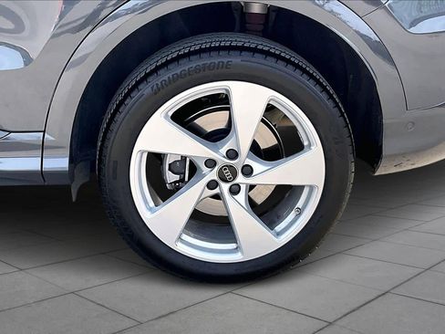 Certified 2025 Audi Q5 Premium Plus w/ Premium Plus image 10