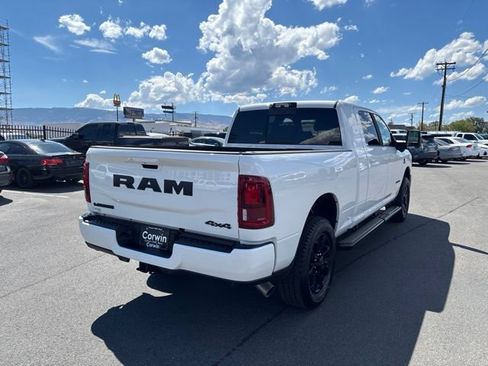 Used 2025 RAM 2500 Laramie AWD/4WD image 9