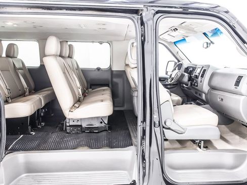 Used 2020 Nissan NV 3500 SL RWD image 29