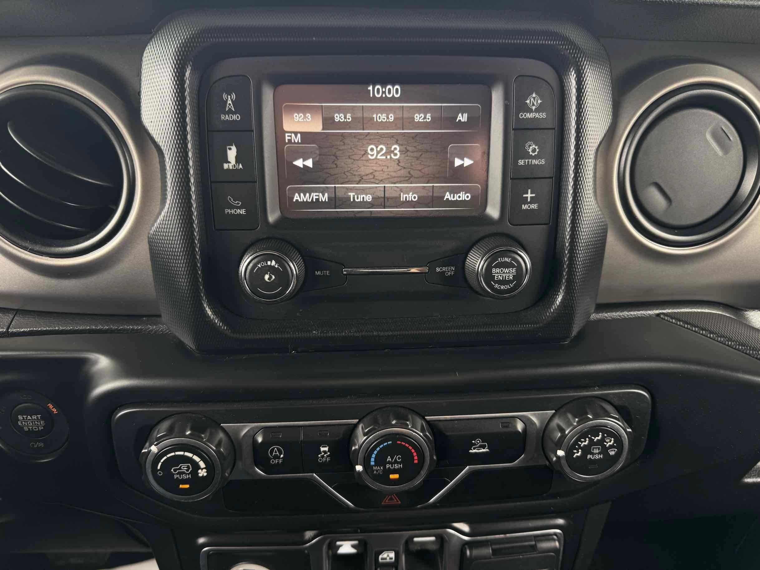 Used 2020 Jeep Gladiator Sport w/ Quick Order Package 24S AWD/4WD image 14