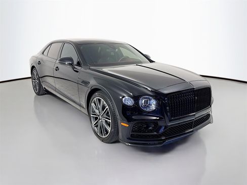 Certified 2022 Bentley Flying Spur W12 image 1