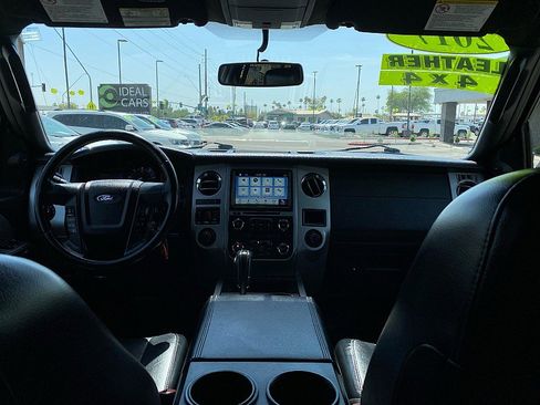 Used 2017 Ford Expedition XLT w/ Equipment Group 202A image 22