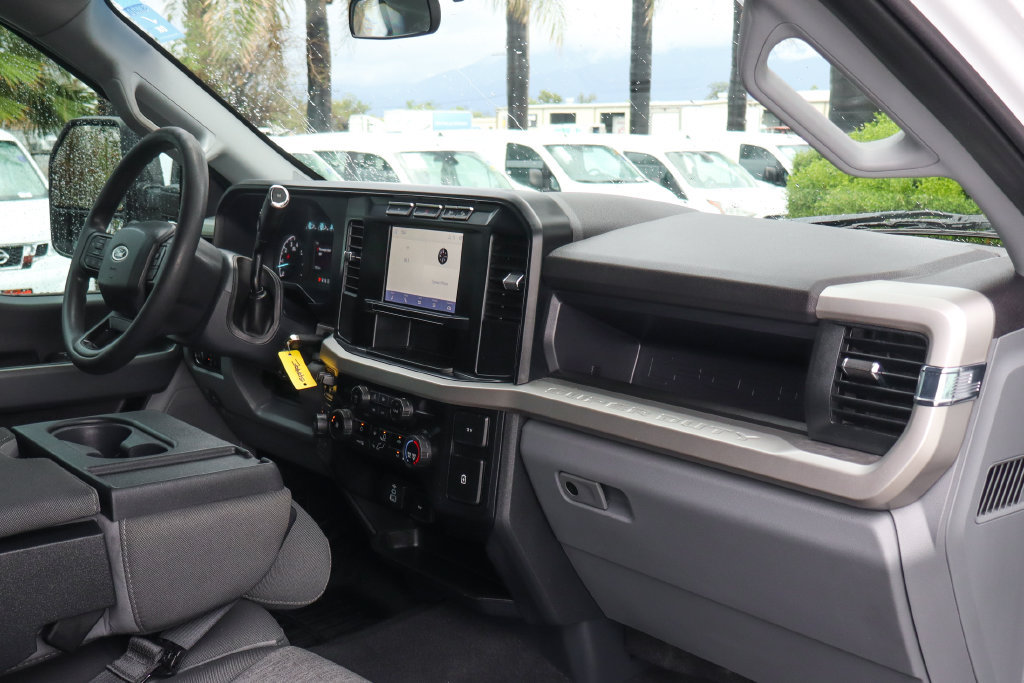 Used 2024 Ford F250 XL w/ STX Appearance Package AWD/4WD image 42