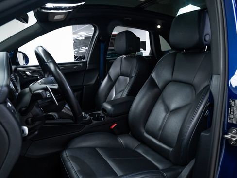 Used 2023 Porsche Macan GTS AWD/4WD image 18