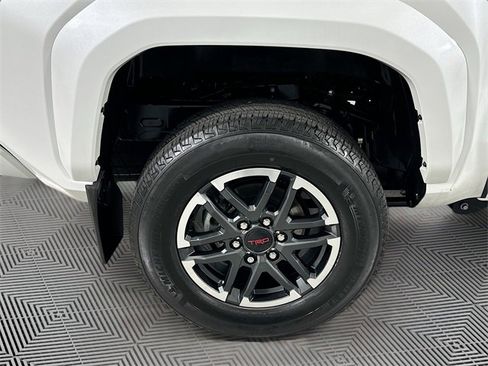 Used 2024 Toyota Tacoma TRD Sport w/ TRD Sport Upgrade Package image 30