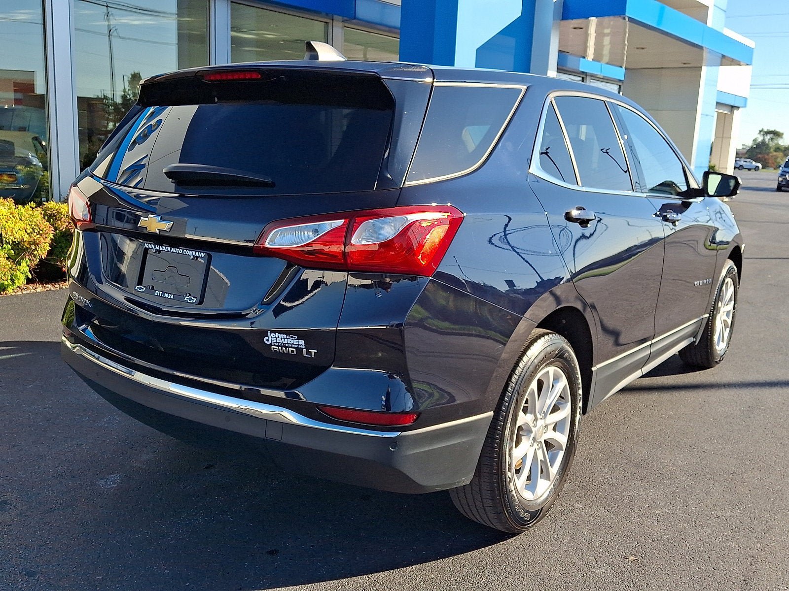Used 2020 Chevrolet Equinox LT w/ Driver Convenience Package AWD/4WD image 6