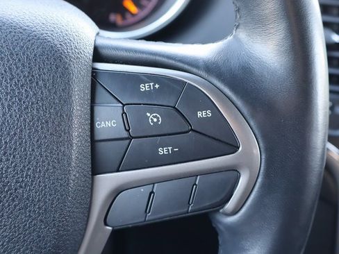 Used 2018 Jeep Grand Cherokee Altitude image 23