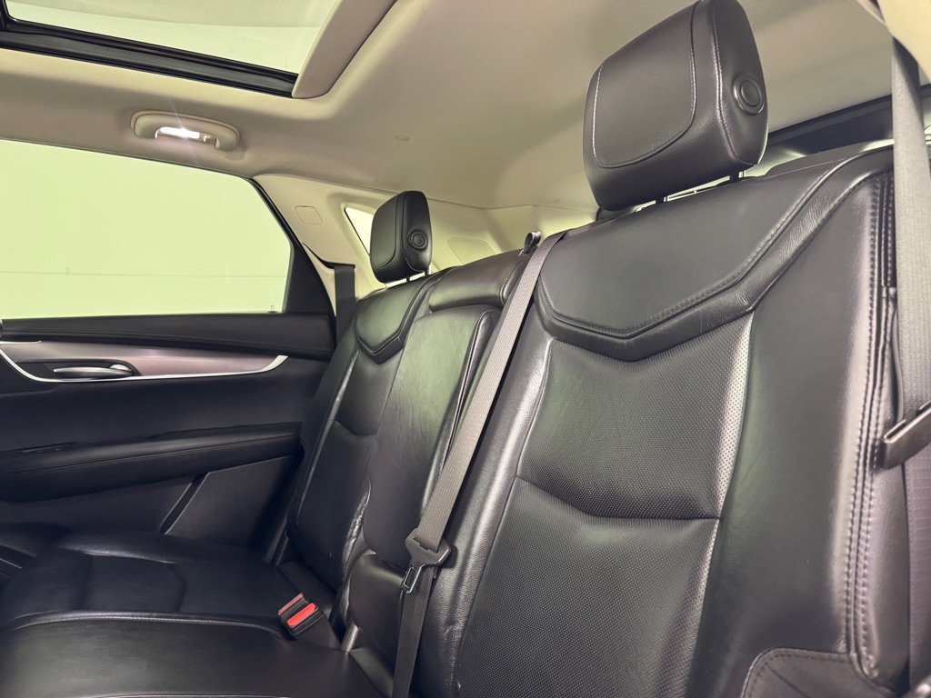 Used 2017 Cadillac XT5 Luxury w/ Driver Awareness Package AWD/4WD image 20