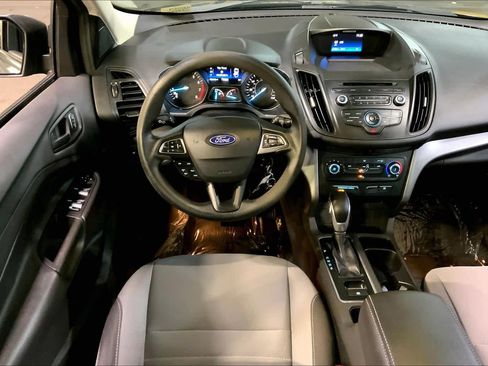 Used 2017 Ford Escape S image 5