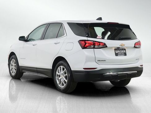Used 2024 Chevrolet Equinox LT AWD/4WD image 4