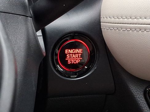 Used 2023 Honda HR-V LX image 22