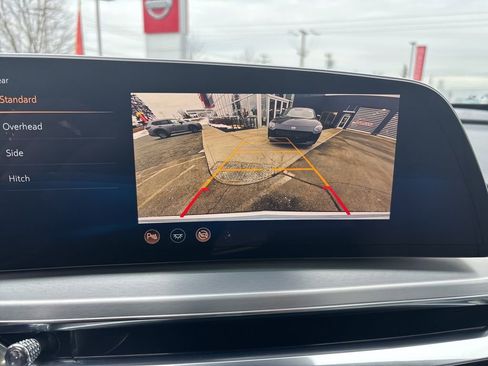 Used 2024 Cadillac Lyriq Luxury image 15