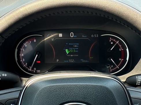 Used 2024 Toyota RAV4 XLE Premium FWD image 25