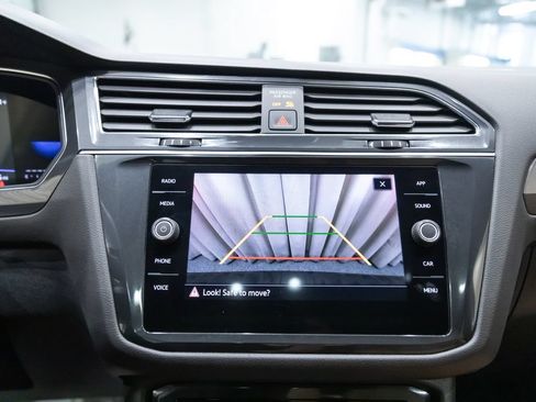 Certified 2024 Volkswagen Tiguan SE R-Line AWD/4WD image 23