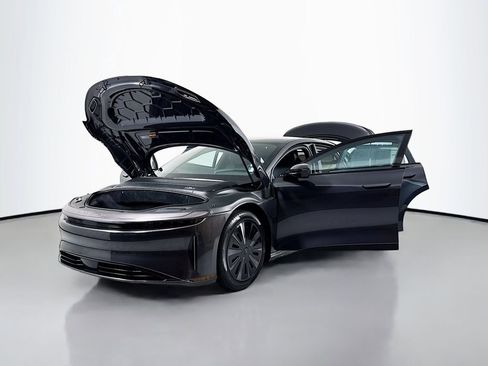 Used 2024 Lucid Air Pure RWD image 23