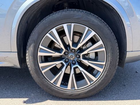 Used 2020 Volvo XC90 T5 Momentum w/ Protection Package Premier AWD/4WD image 6