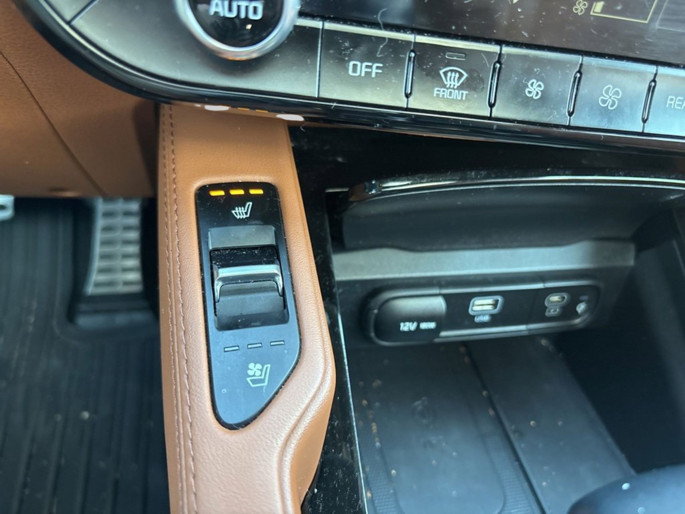 Used 2023 Kia Telluride SX Prestige X-Pro AWD/4WD image 43