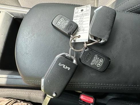 Used 2022 Kia K5 LX FWD image 40
