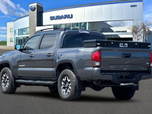 Used 2019 Toyota Tacoma TRD Off-Road w/ Technology Package AWD/4WD image 8