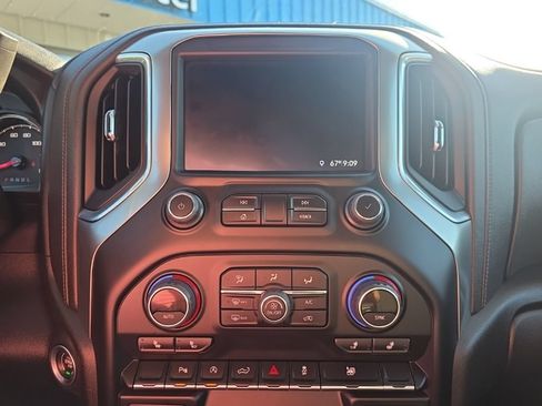 Used 2022 Chevrolet Silverado 1500 LT w/ Safety Package AWD/4WD image 26