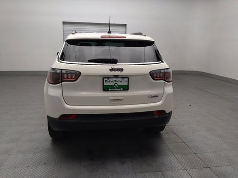 Used 2019 Jeep Compass Latitude FWD image 6