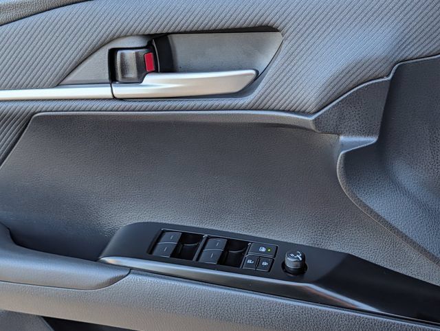 Used 2025 Toyota Camry SE FWD image 24