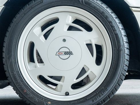 Used 1988 Chevrolet Corvette Coupe image 6