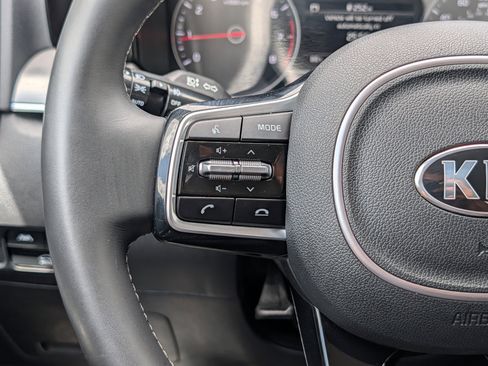 Used 2021 Kia Sorento SX image 27