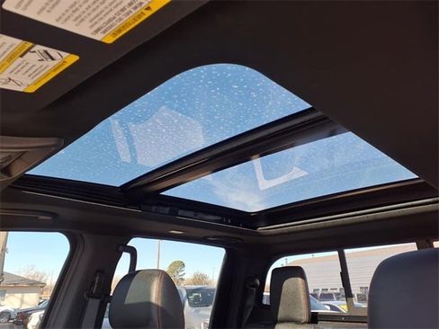 Used 2024 Nissan Titan PRO-4X w/ Pro-4x Convenience Package image 13