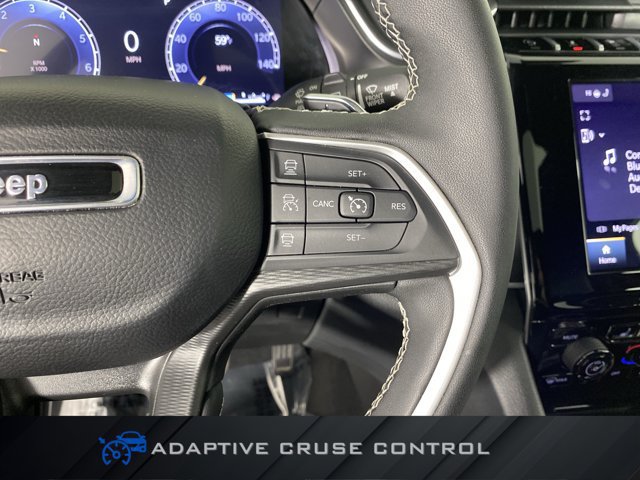 Used 2024 Jeep Grand Cherokee Altitude AWD/4WD image 24